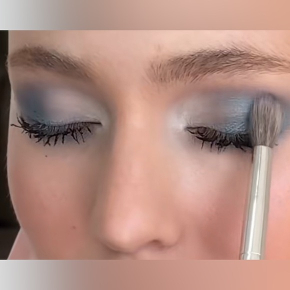 โญ๏ธ TILT a MAC EYE SHADOW. RETAIL $25. **NEW IN THE BOX. - Picture 7 of 12